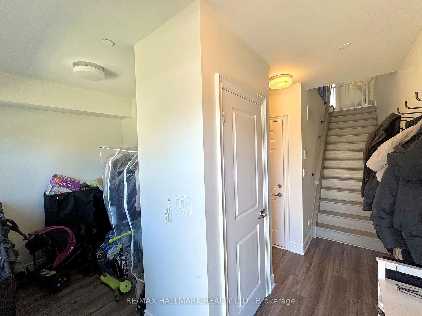 Townhouse for sale at 55 Twenty Ninth Street, Toronto, Long Branch, M8W 1S1 - MLS: W12111565
