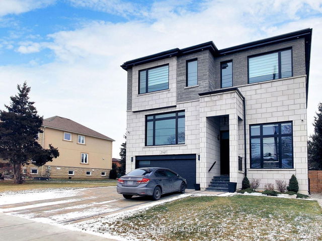 2545 Glengarry Road