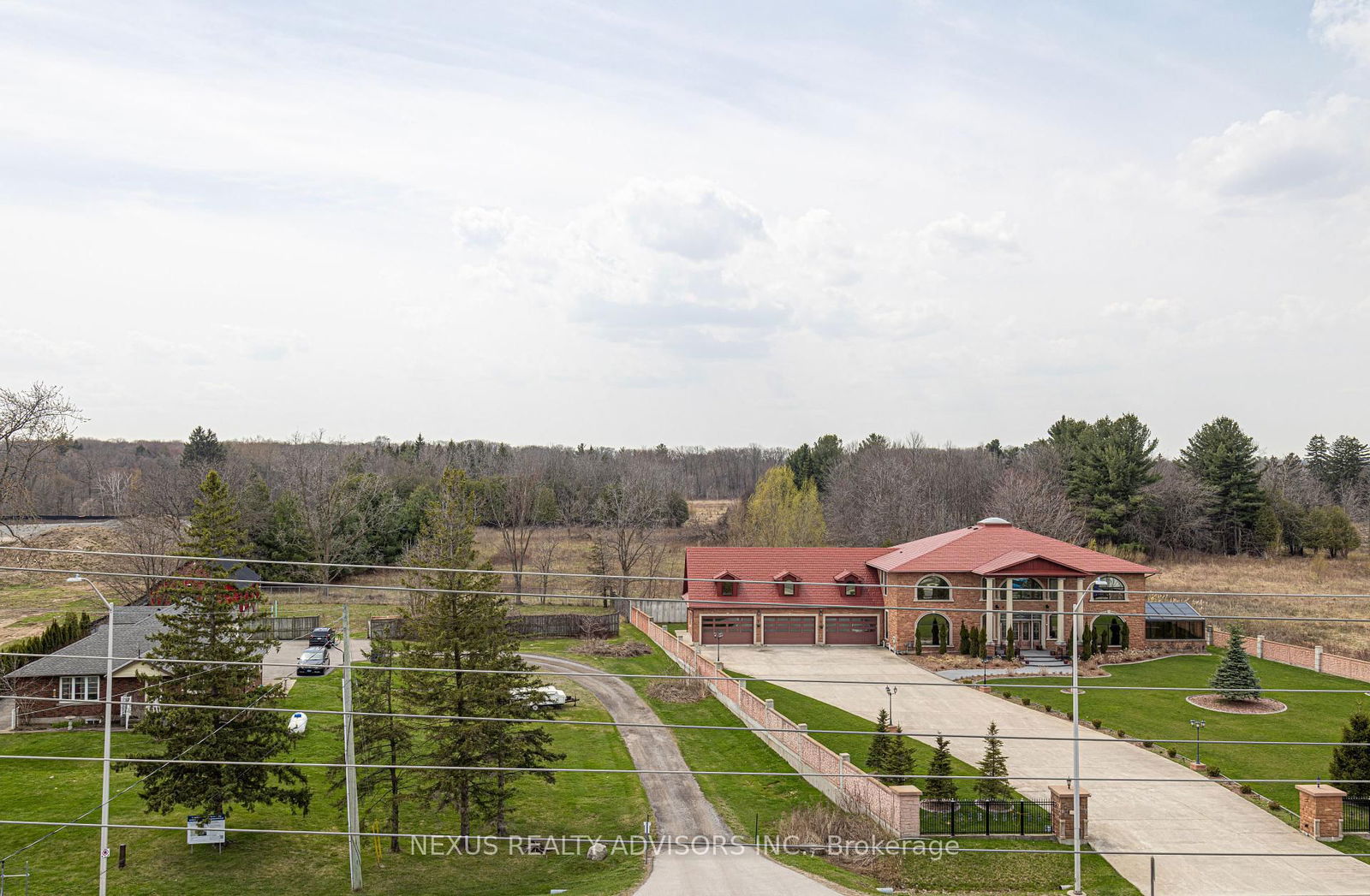 Condo leased at 529-2501 Saw Whet Boulevard, Oakville, Glen Abbey, L6M 5N2 - MLS: W12111630