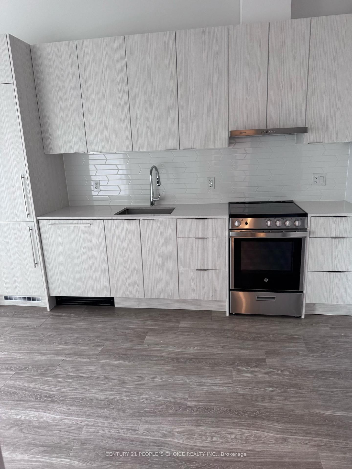 Condo for lease at 502-430 Square One Drive, Mississauga, City Centre, L5B 3Y1 - MLS: W12111654