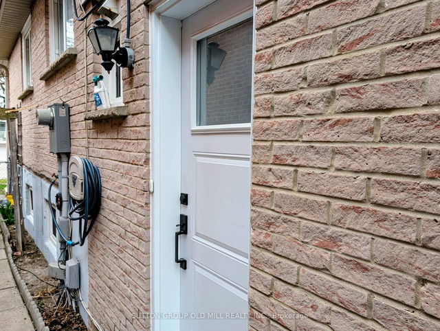 2 - 132 Surbray Grove