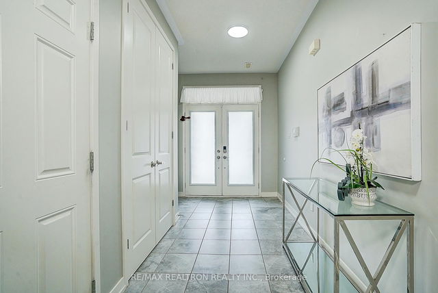 181 Squire Crescent