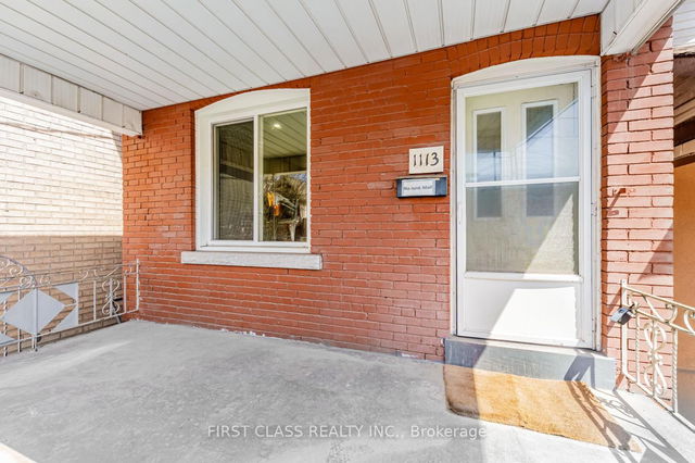 1113 Dufferin Street
