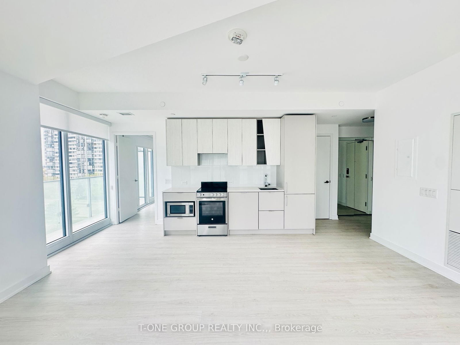 Condo for lease at 510-3883 Quartz Road, Mississauga, City Centre, L5B 0M4 - MLS: W12111765