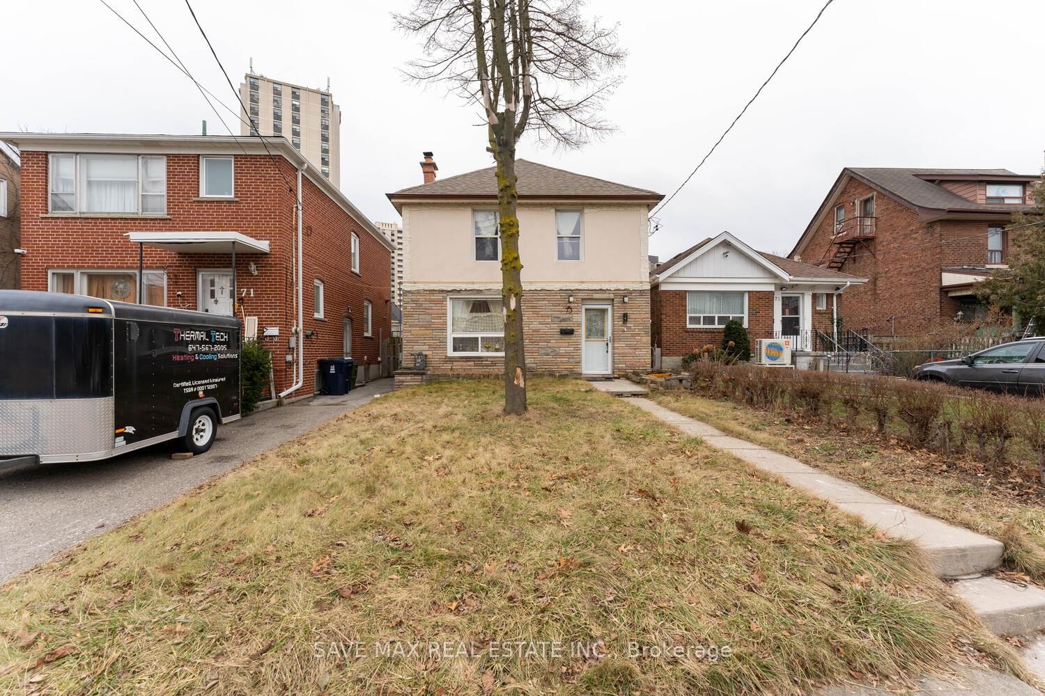 Detached House for sale at 73 Buttonwood Avenue, Toronto, Mount Dennis, M6M 2H9 - MLS: W12111879