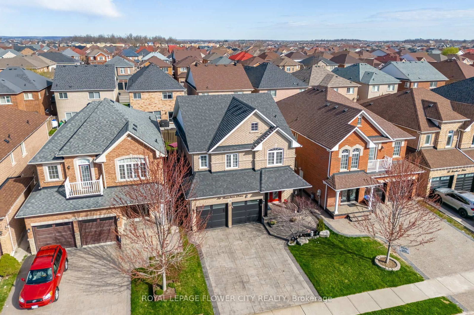Detached House for sale at 36 Ranchero Drive, Brampton, Fletcher's Meadow, L7A 3C3 - MLS: W12111921