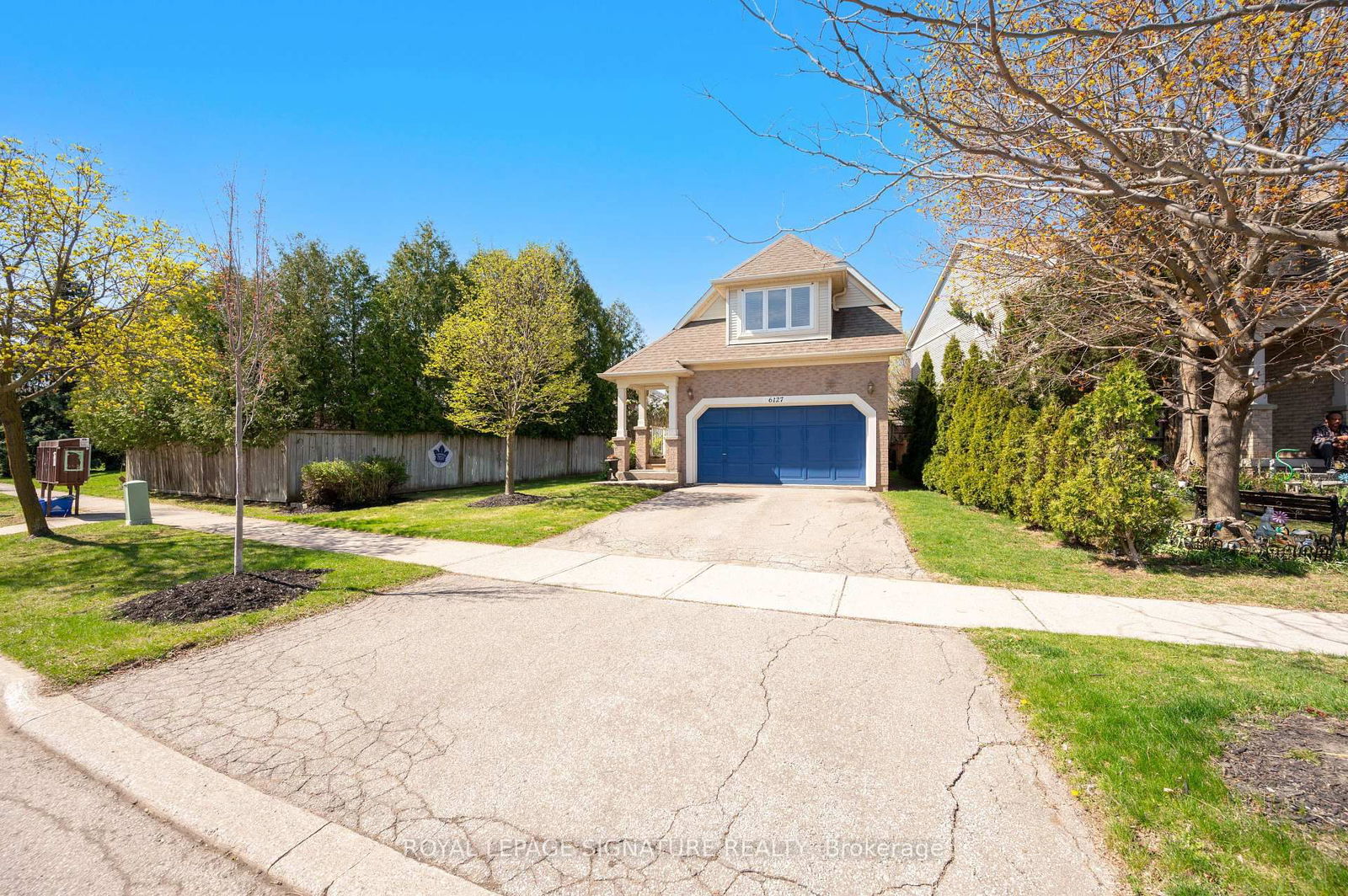 Detached House for sale at 6127 Leeside Crescent, Mississauga, Central Erin Mills, L5M 5K7 - MLS: W12112001