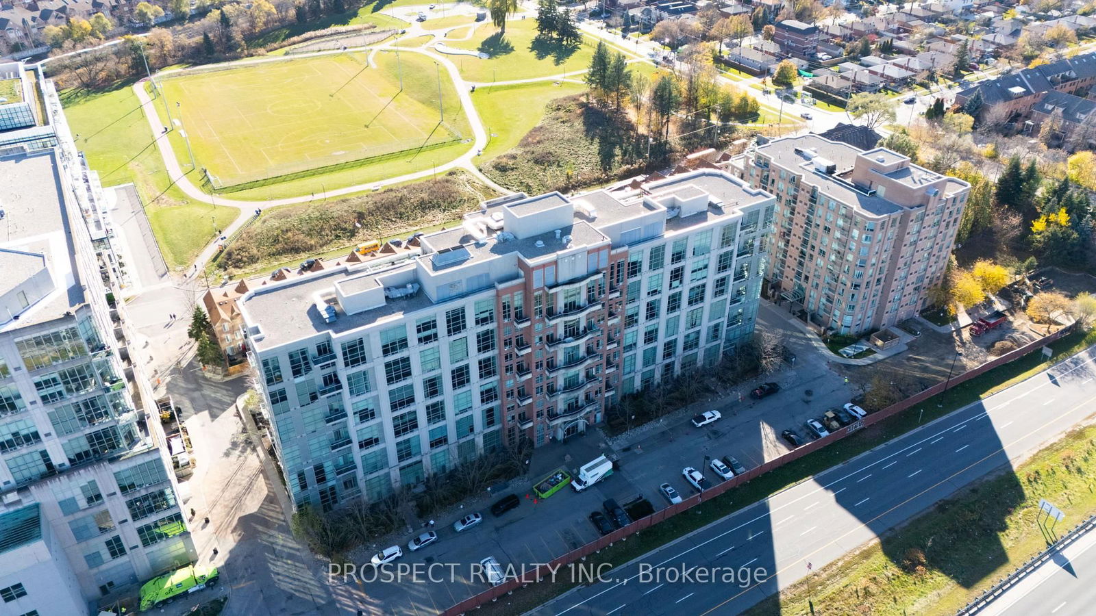Condo sold at 301-200 Manitoba Street, Toronto, Mimico, M8Y 3Y9 - MLS: W12112030