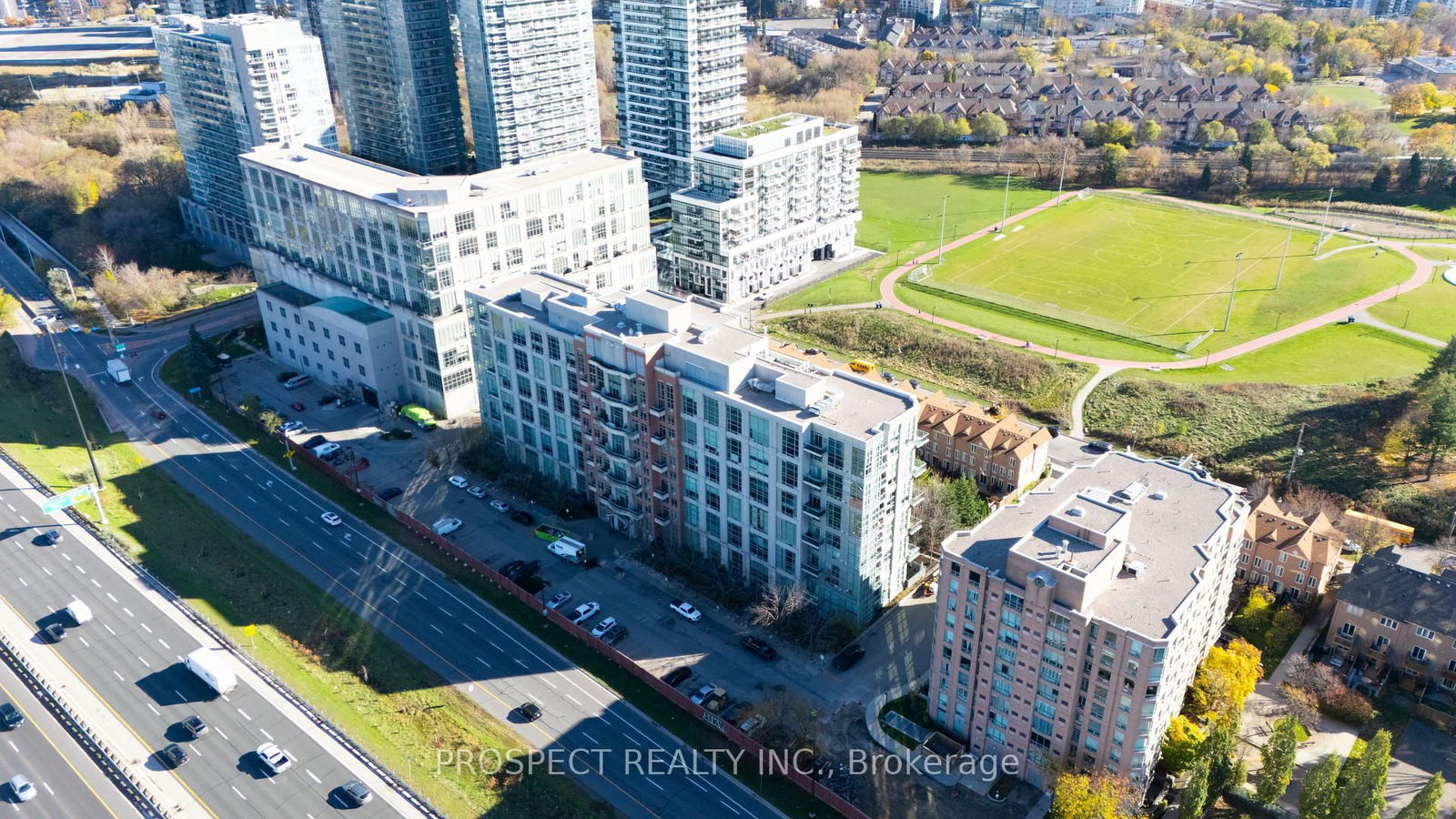 Condo sold at 301-200 Manitoba Street, Toronto, Mimico, M8Y 3Y9 - MLS: W12112030