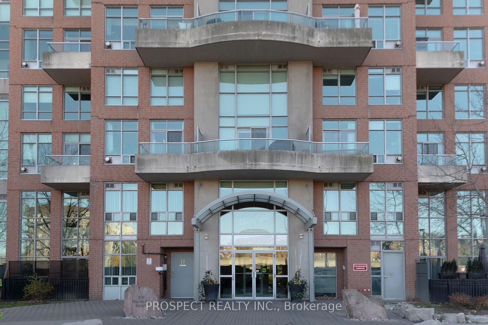 Condo sold at 301-200 Manitoba Street, Toronto, Mimico, M8Y 3Y9 - MLS: W12112030