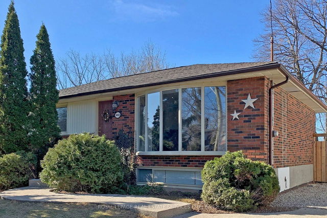 448 Southland Crescent