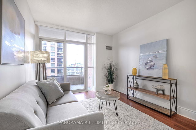 1125 - 5233 Dundas Street