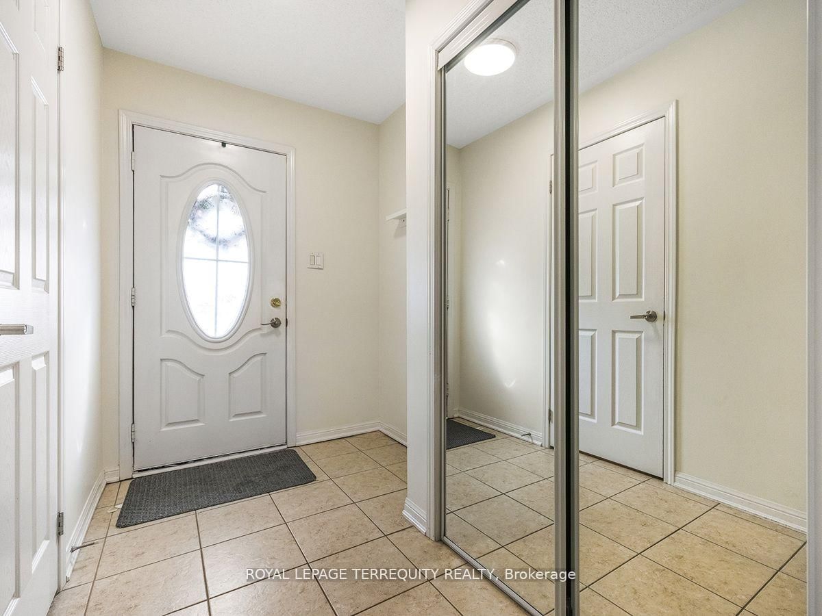 Townhouse for sale at 471 Dalhousie Gate, Milton, WI Willmott, L9T 8G4 - MLS: W12112367