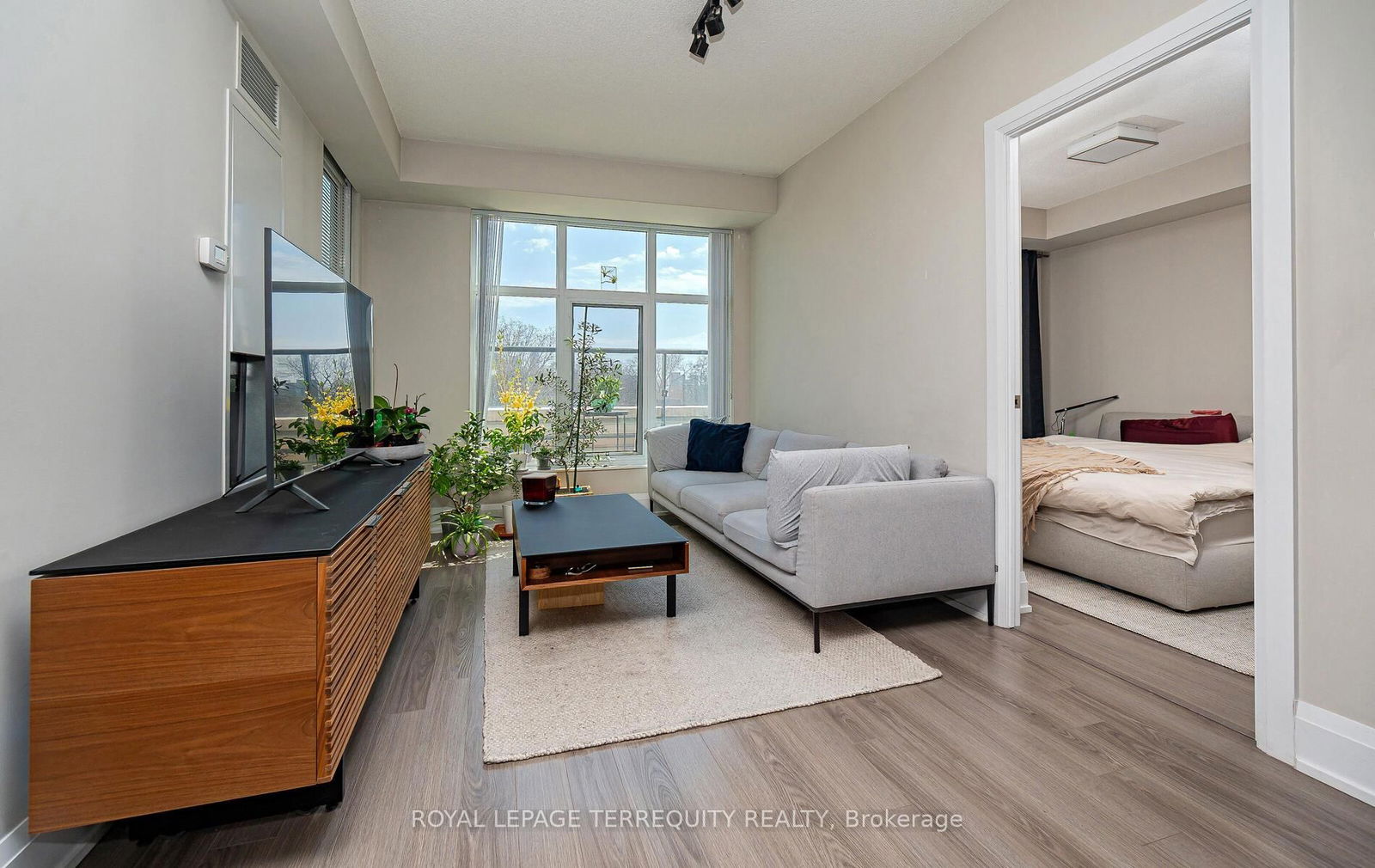 Condo for sale at 615-2 Old Mill Drive, Toronto, High Park-Swansea, M6S 0A2 - MLS: W12112387