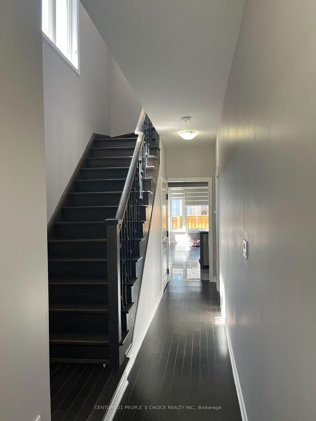 16 Gemma Place