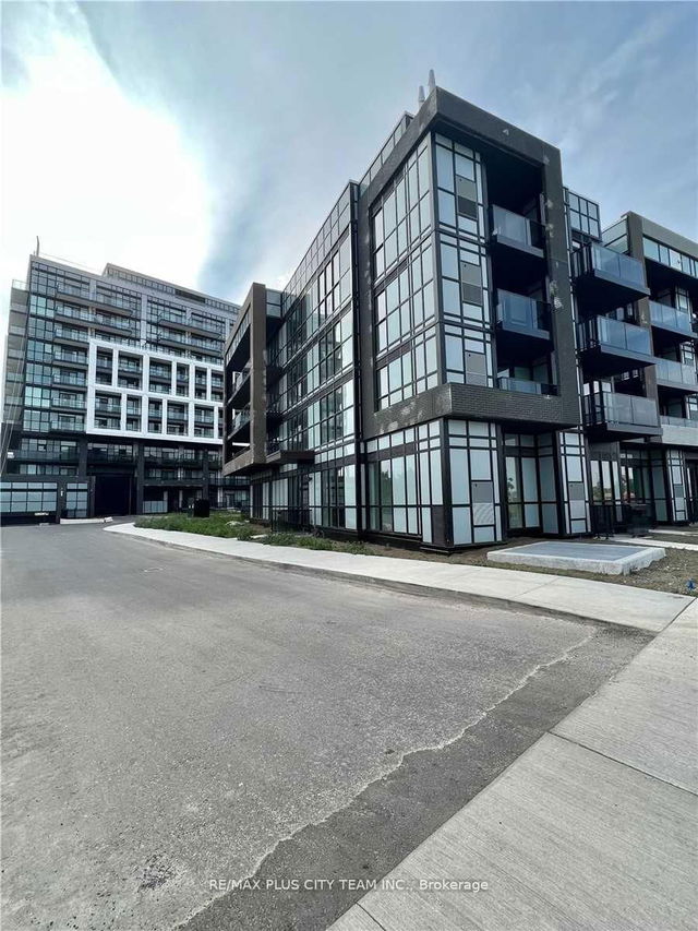 712 - 60 George Butchart Drive