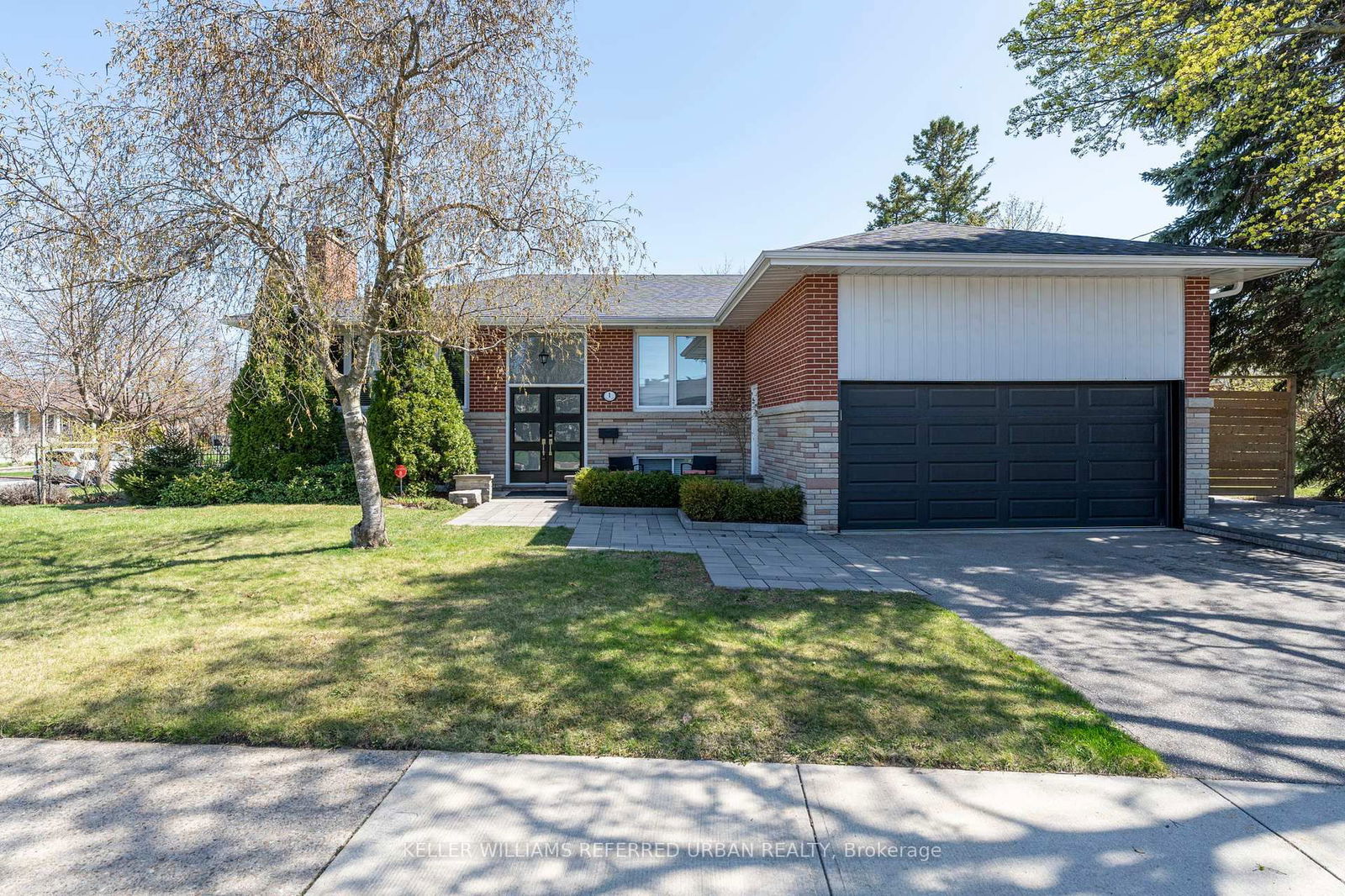 Detached House for sale at 1 Rowse Crescent, Toronto, Kingsview Village-The Westway, M9P 3L4 - MLS: W12112648
