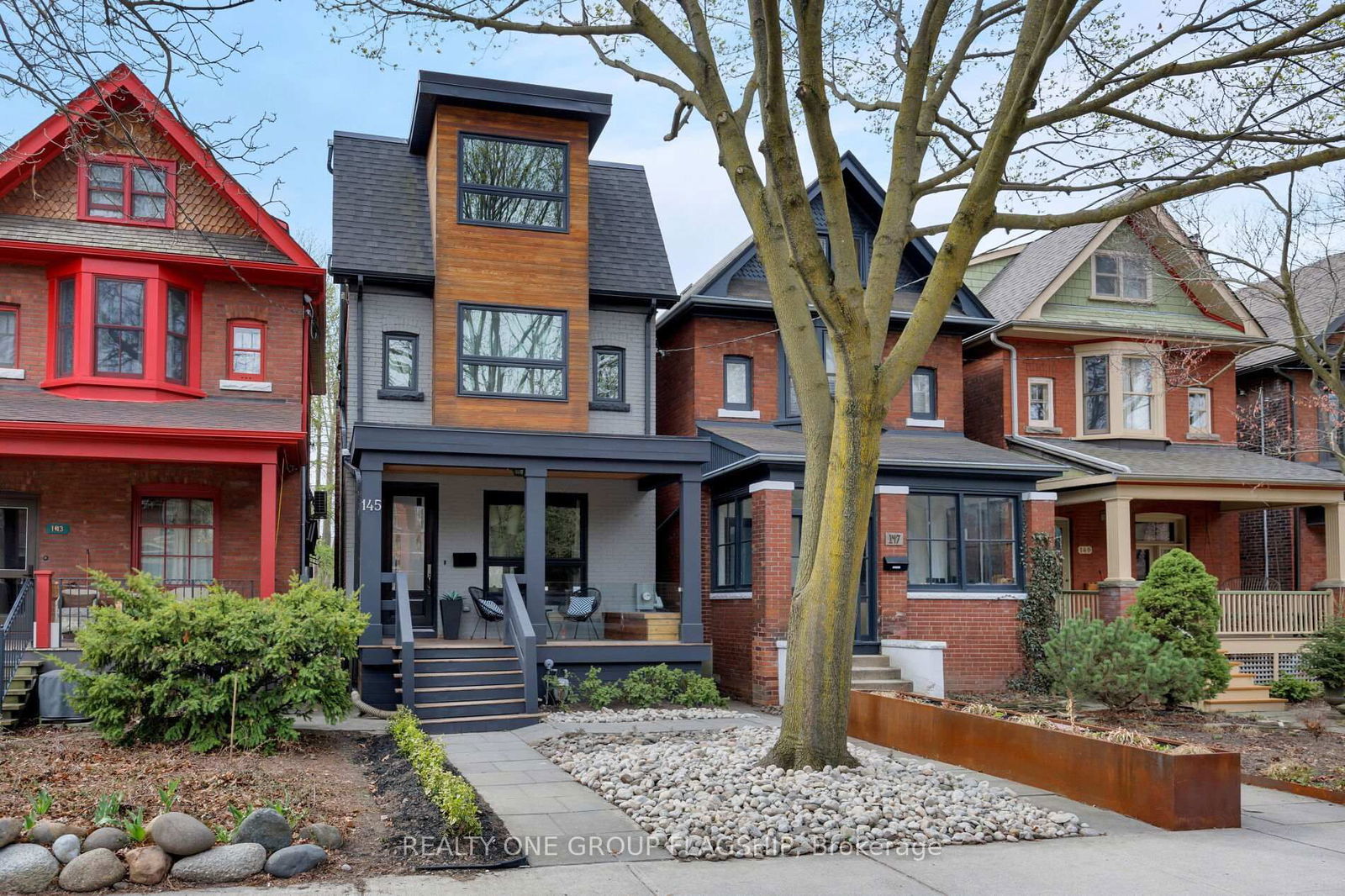 Detached House sold at 145 Galley Avenue, Toronto, Roncesvalles, M6R 1H2 - MLS: W12112653
