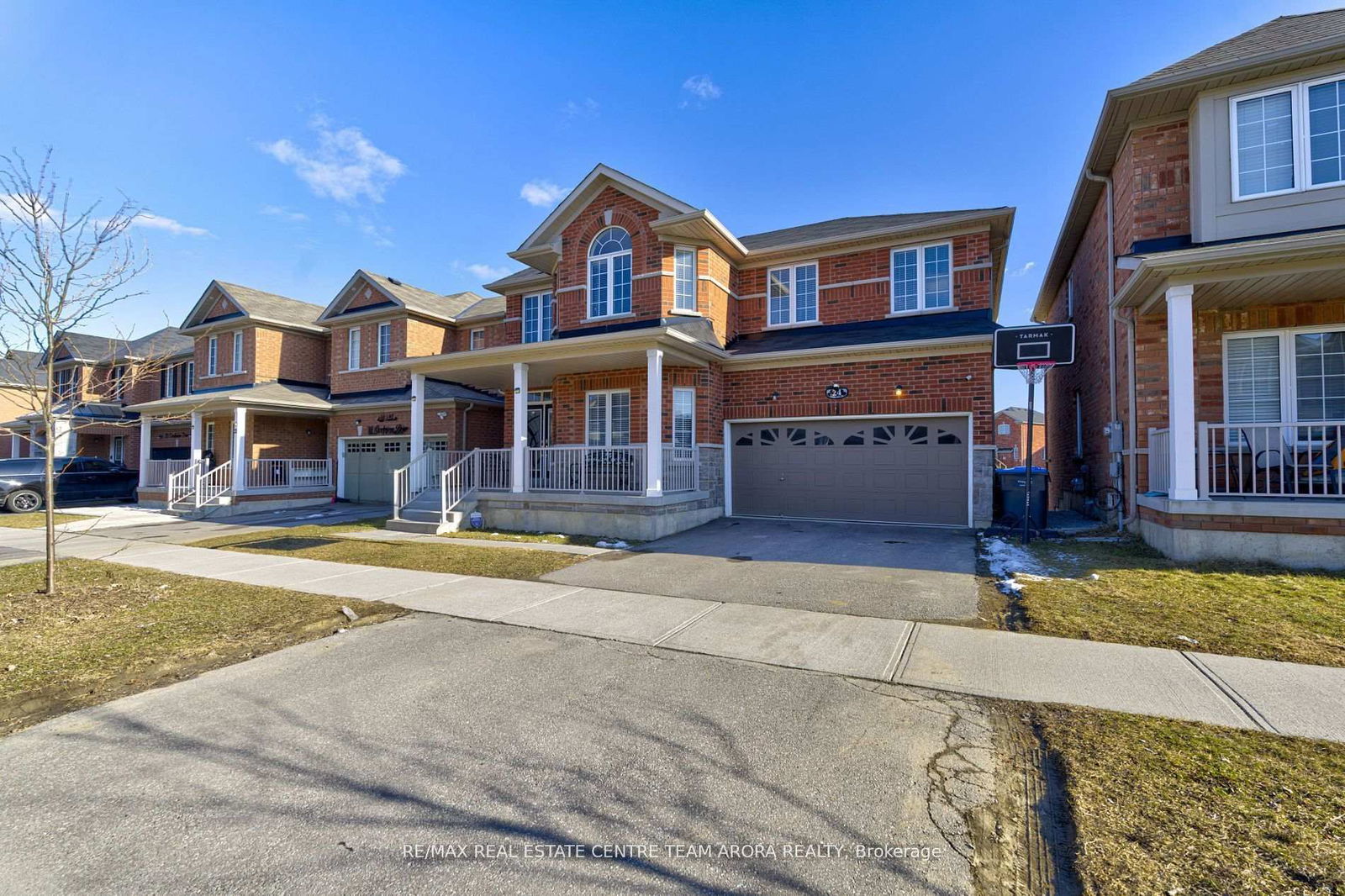 Detached House for sale at 24 Cookview Drive, Brampton, Sandringham-Wellington, L6R 3T6 - MLS: W12112682