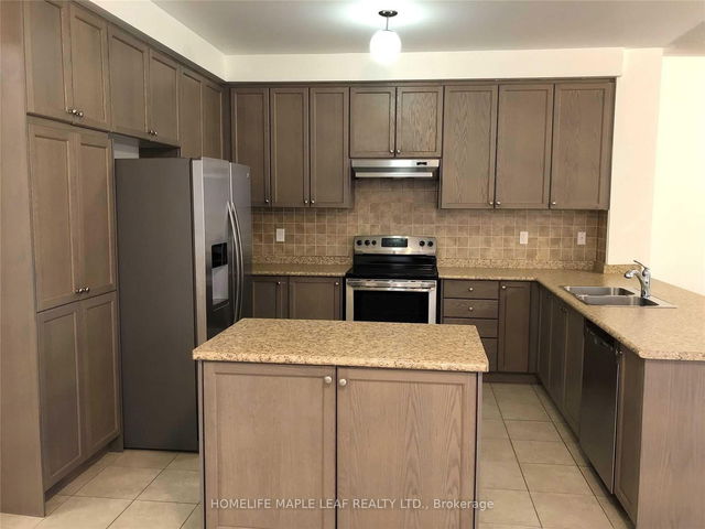 3237 Stoney Crescent