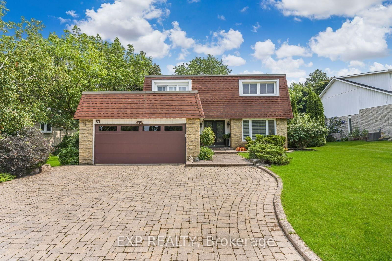 Detached House for sale at 37 Kenninghall Boulevard, Mississauga, Streetsville, L5N 1J5 - MLS: W12112744