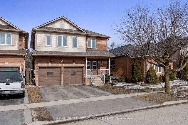 110 Mowat Crescent
