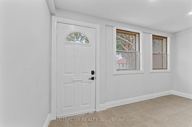 68 Greendale Avenue
