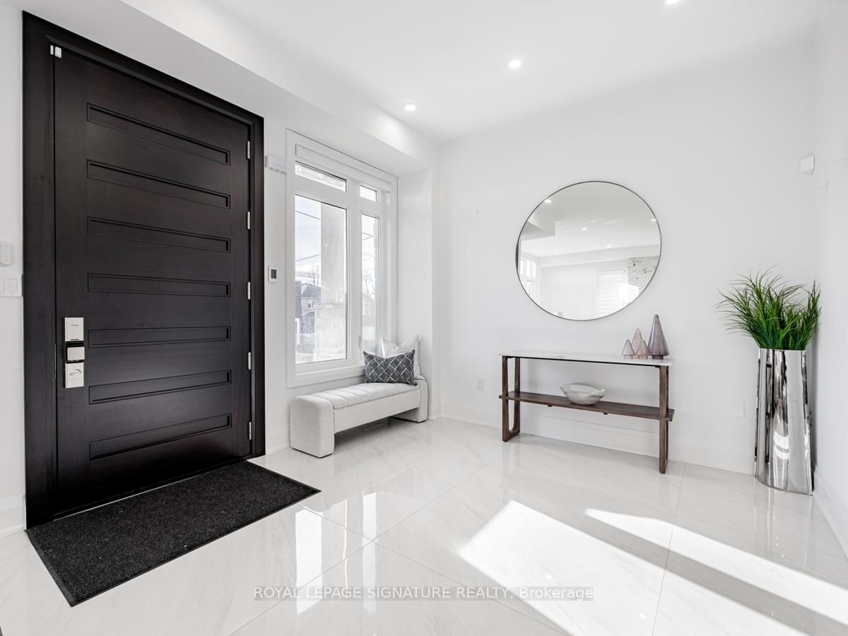 Detached House for sale at 895 Ninth Street, Mississauga, Lakeview, L5E 1S1 - MLS: W12112923