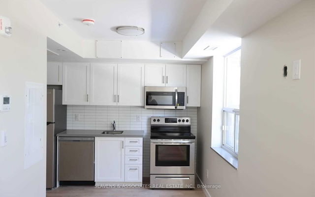 202 - 1012 Bloor Street