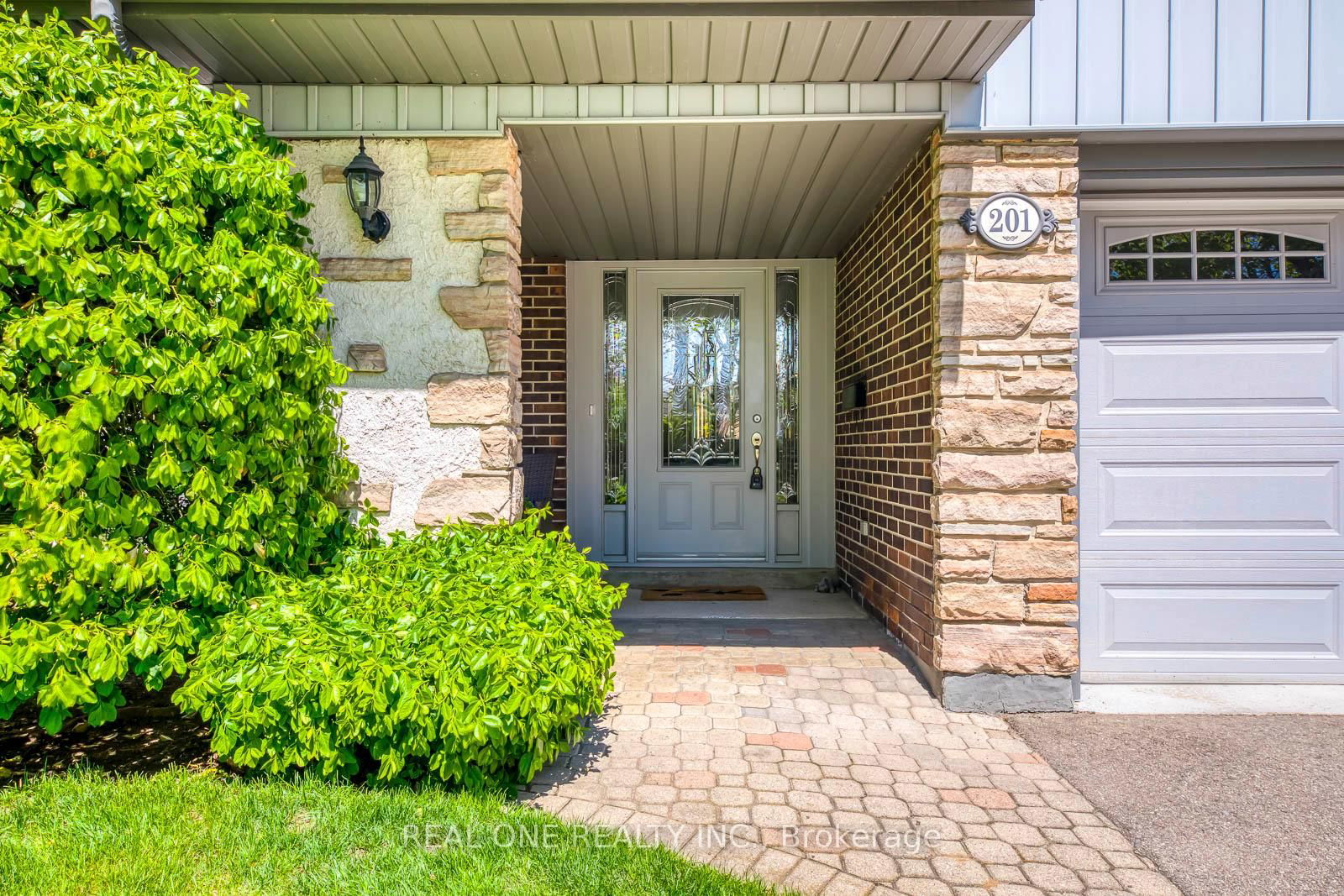 Detached House for sale at 201 Arichat Road, Oakville, Ford, L6J 5N5 - MLS: W12112976