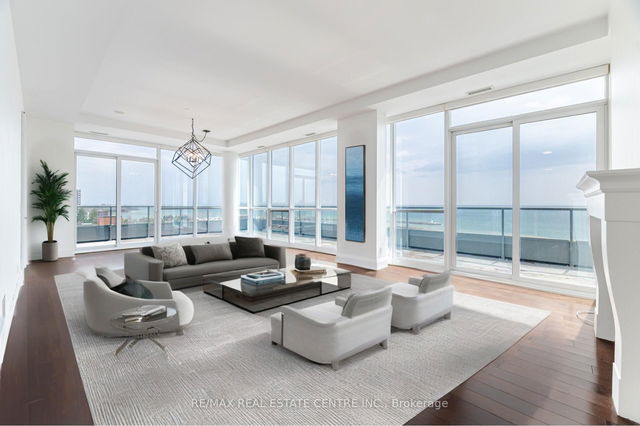 808 - 11 Bronte Road