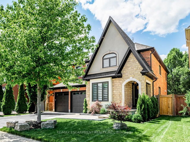 3390 Fox Run Circle