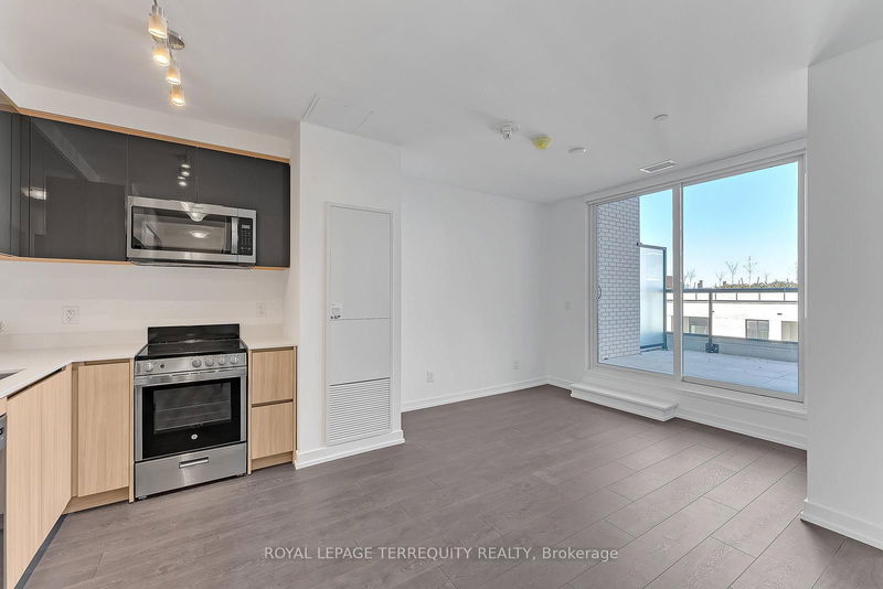 home for lease on 719-3100 Keele Street