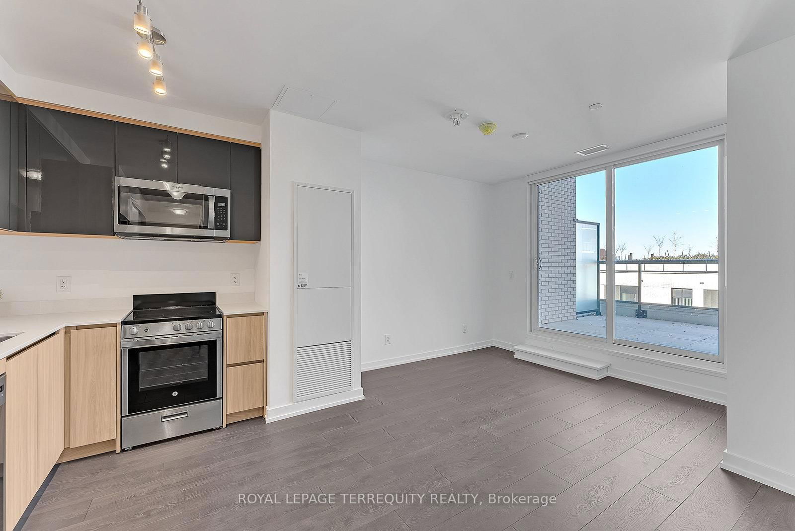 Condo for lease at 719-3100 Keele Street, Toronto, Downsview-Roding-CFB, M3M 0E1 - MLS: W12113390