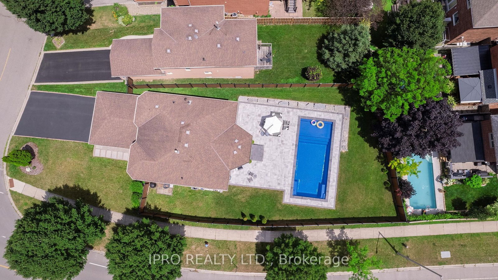 Detached House for sale at 2 Smith Drive, Halton Hills, Georgetown, L7G 5K6 - MLS: W12113407