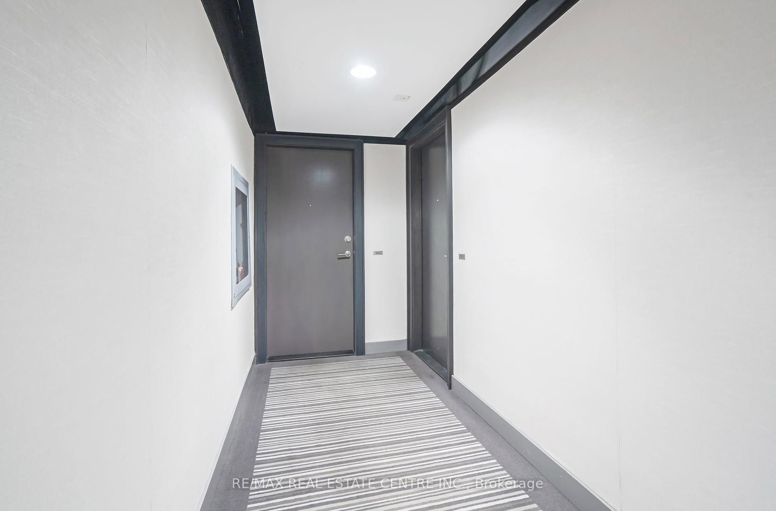 Condo for sale at 303-105 The Queensway Avenue, Toronto, High Park-Swansea, M6S 5B5 - MLS: W12113468