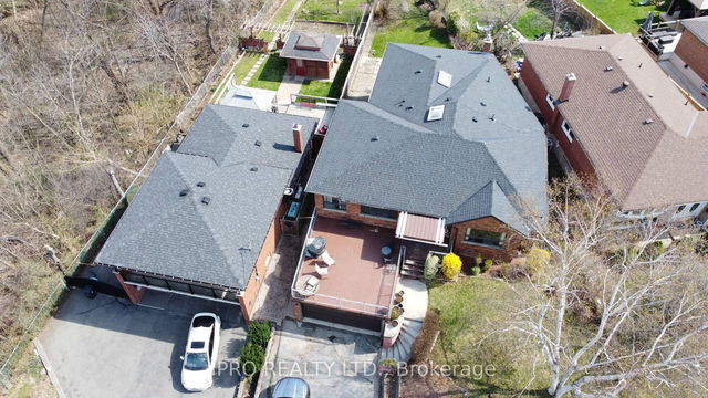 577 Rustic Road