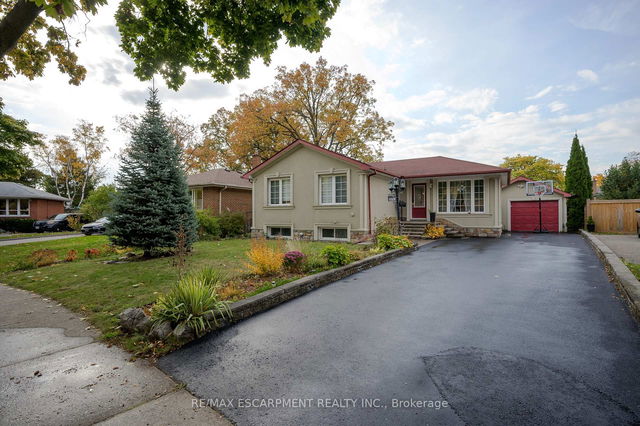 1278 Canvey Crescent