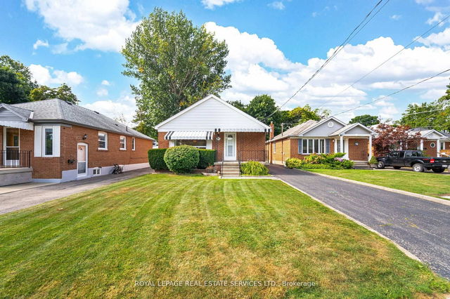 44 Maple Avenue