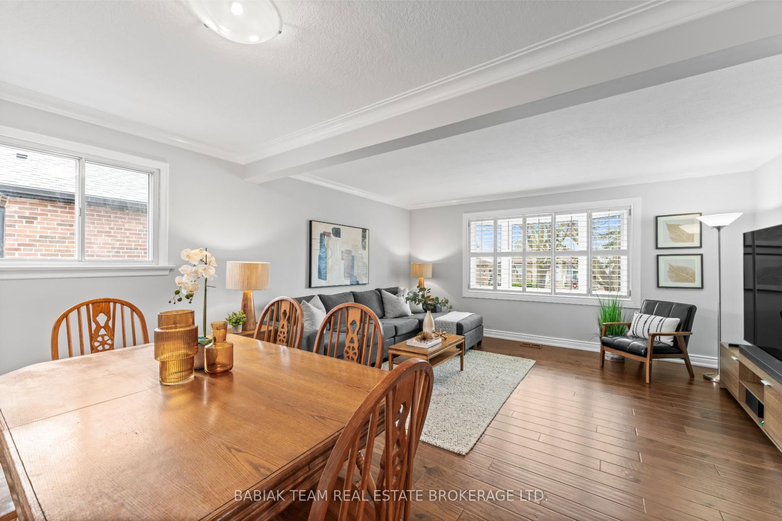 Detached House for sale at 6 Nagel Road, Toronto, Downsview-Roding-CFB, M3M 1X8 - MLS: W12113594