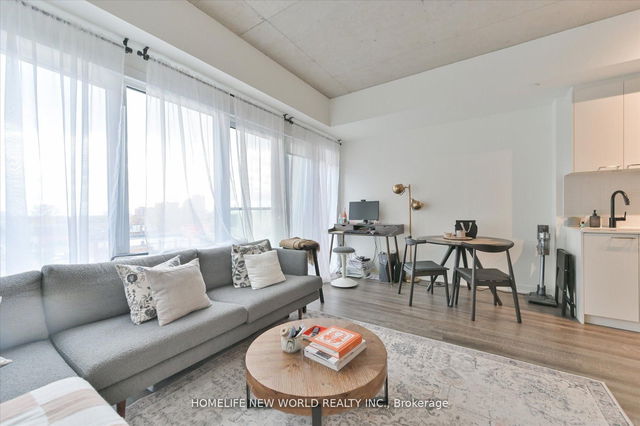 514 - 1808 St Clair Avenue