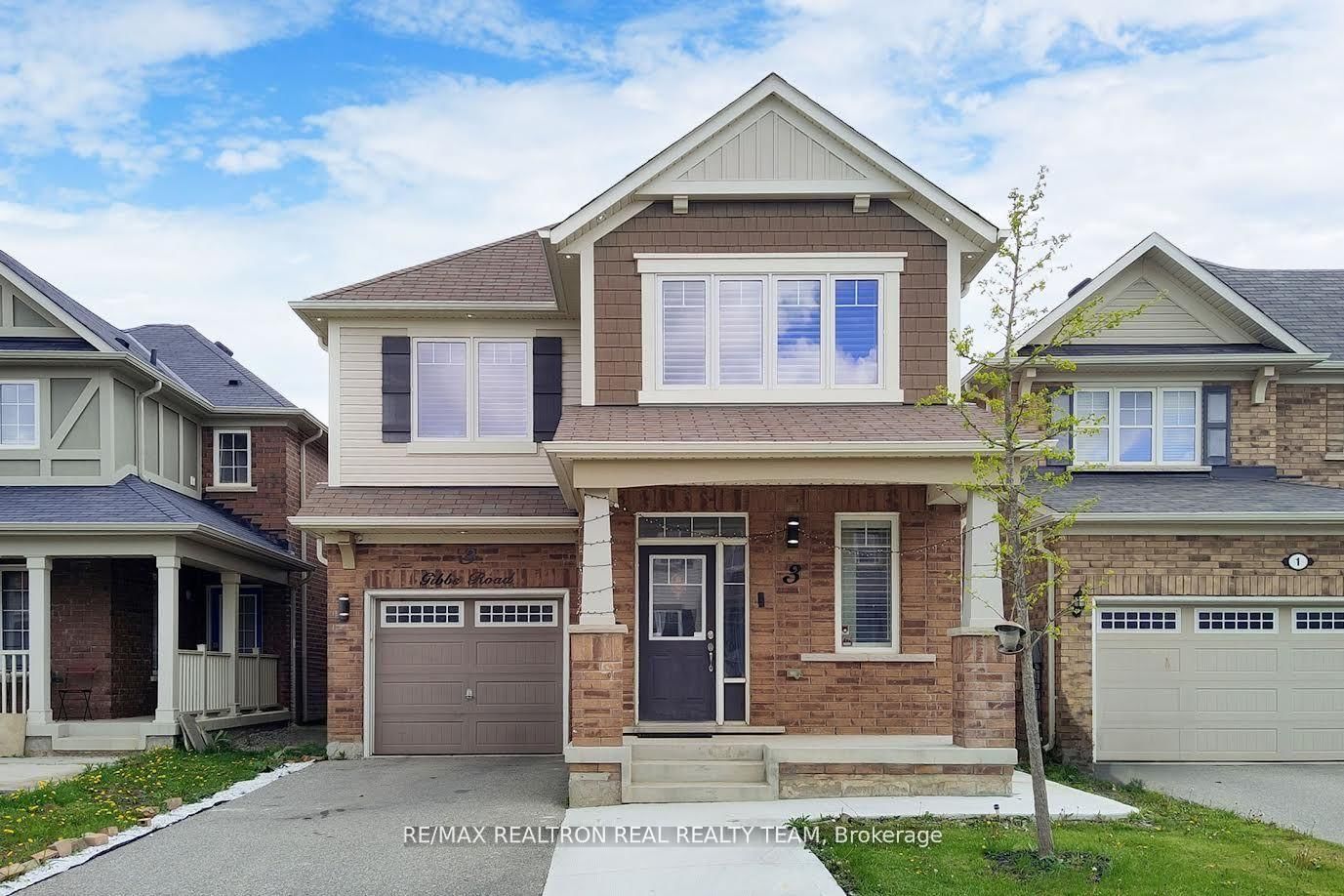 Detached House for lease at 3 Gibbs Road, Brampton, Northwest Brampton, L7A 0G2 - MLS: W12113623