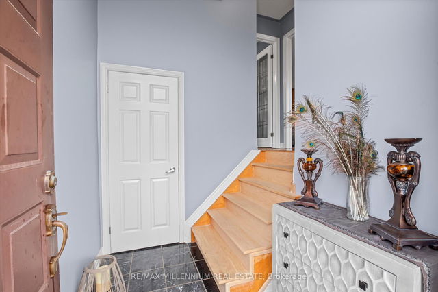 4 Martindale Crescent