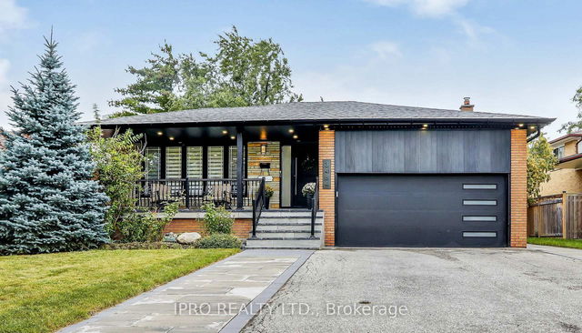 3484 Riverspray Crescent