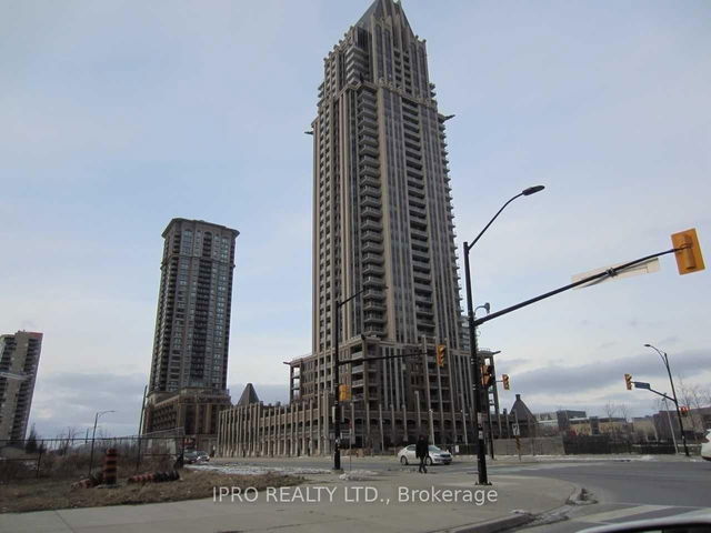 810 - 388 Prince Of Wales Drive