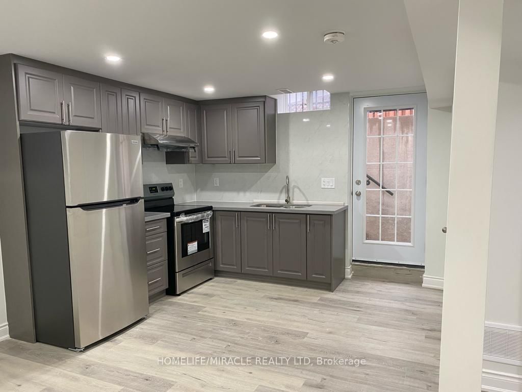 Detached House for lease at Bsmt-37 Stanwell Drive, Brampton, Heart Lake West, L6Z 3Y8 - MLS: W12113783
