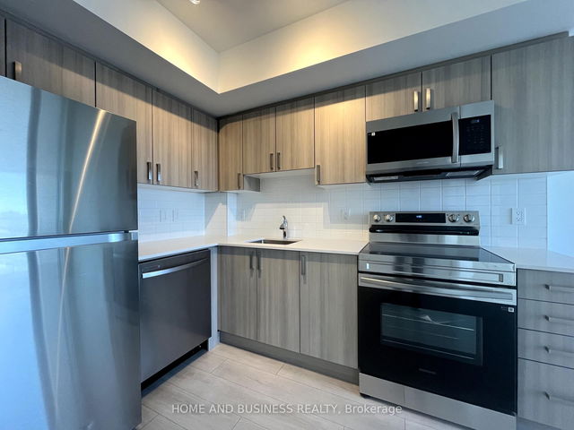 717 - 556 Marlee Avenue