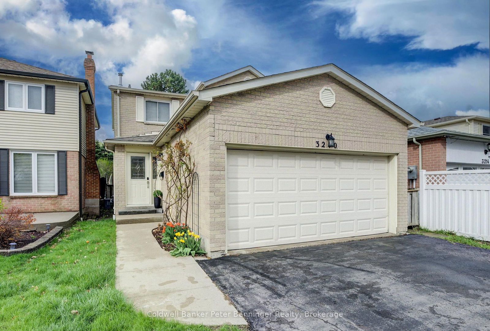 Detached House for sale at 3210 Anderson Crescent, Mississauga, Meadowvale, L5N 2Y5 - MLS: W12113812