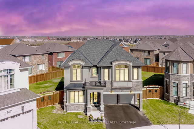1371 Lobelia Crescent