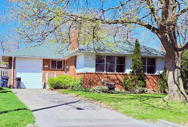 16 Dornoch Drive